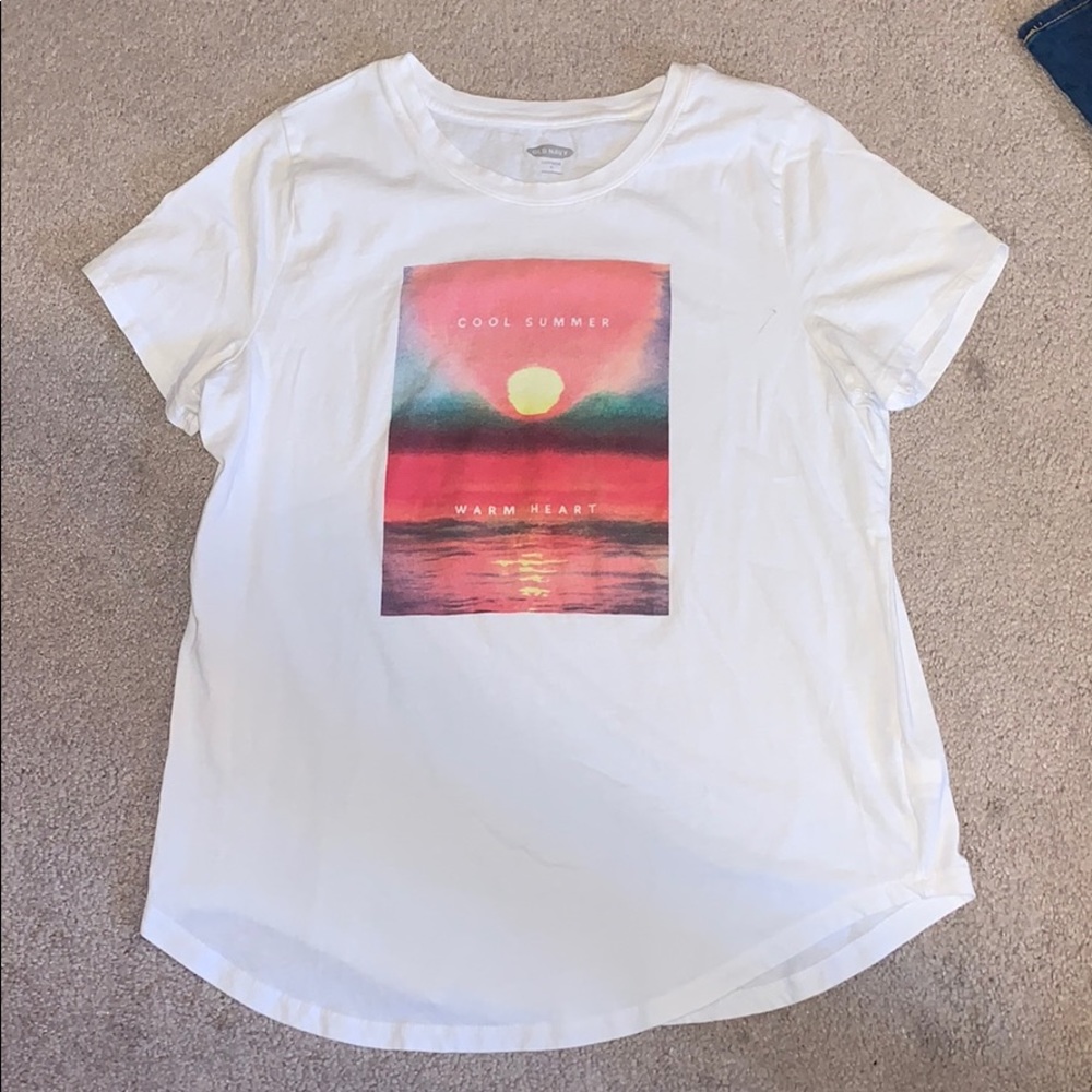 Old Navy T-Shirt